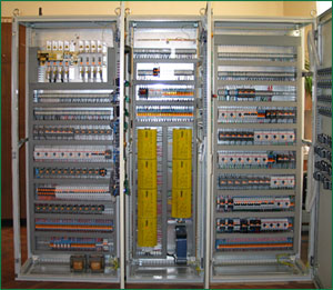 Bàn giao lắp đặt dàn tủ điều khiển và điện động lực cho nhà sang tuyển than  – Hà Lầm | MES Engineering